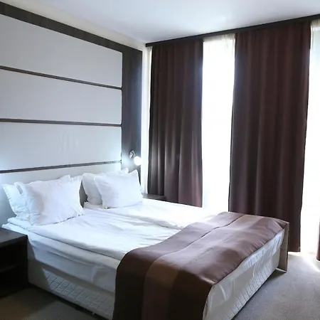 酒店 Zara 班斯科