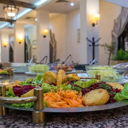 Zara 酒店 班斯科